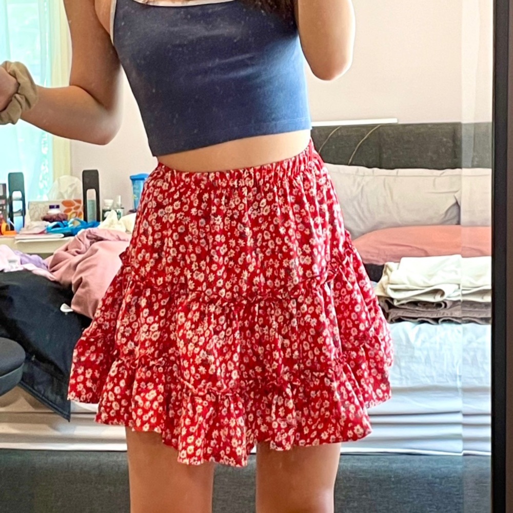 red floral beachy ditsy flowy skirt